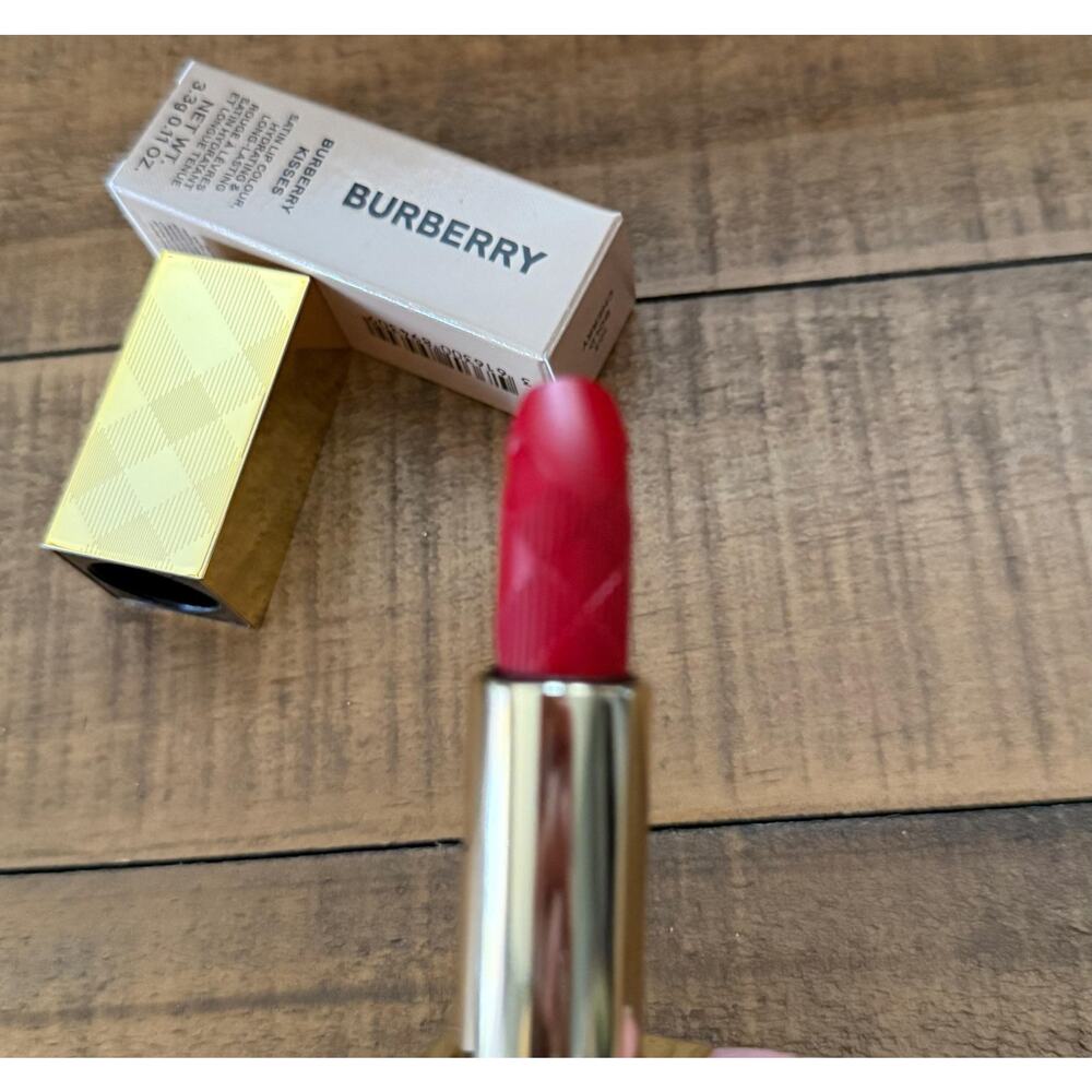Burberry Kisses Satin Lip Colour 103 Bold Cherry Hydrating Long Lasting 0.11oz - Picture 2 of 6